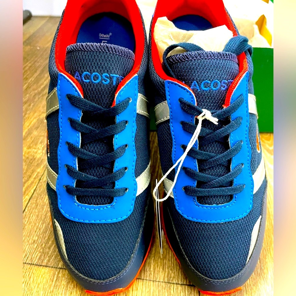 NWT! Lacoste Unisex- Sui Sneaker New